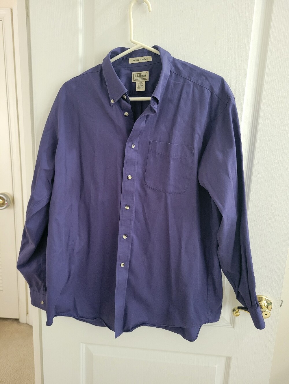 LL Bean Mens Size L Blue Solid Cotton Button Up Long Sleeve Shirt Pocket Regular